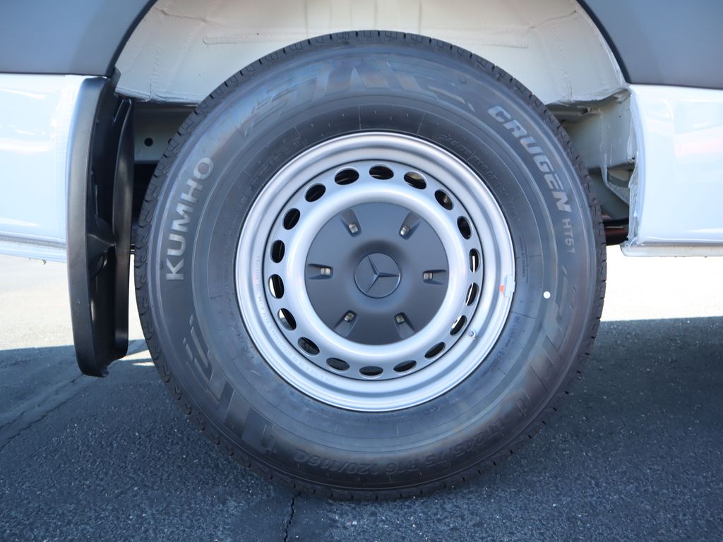 2025 Mercedes-Benz Sprinter Cargo Image 37 of 41