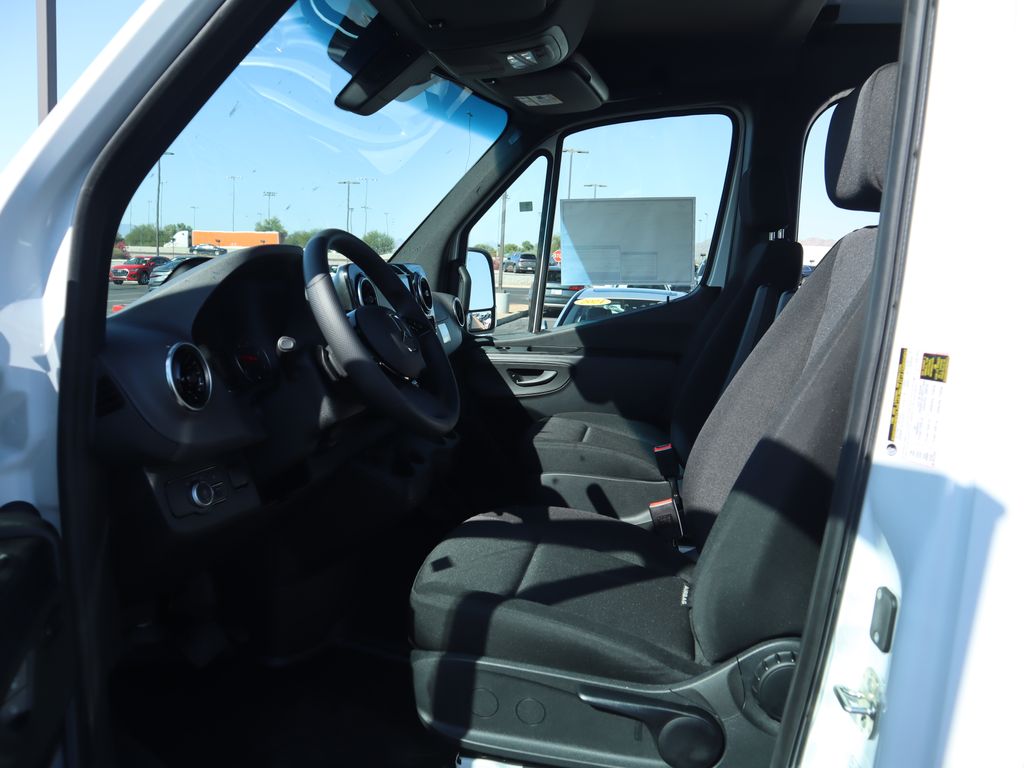 2025 Mercedes-Benz Sprinter Cargo Image 10 of 41