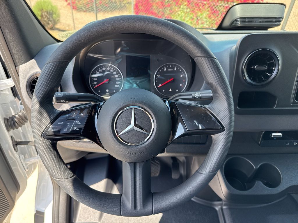 2025 Mercedes-Benz Sprinter Cargo Image 16 of 40