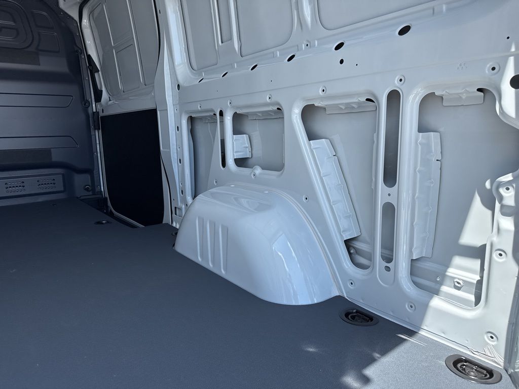 2025 Mercedes-Benz Sprinter Cargo Image 36 of 40