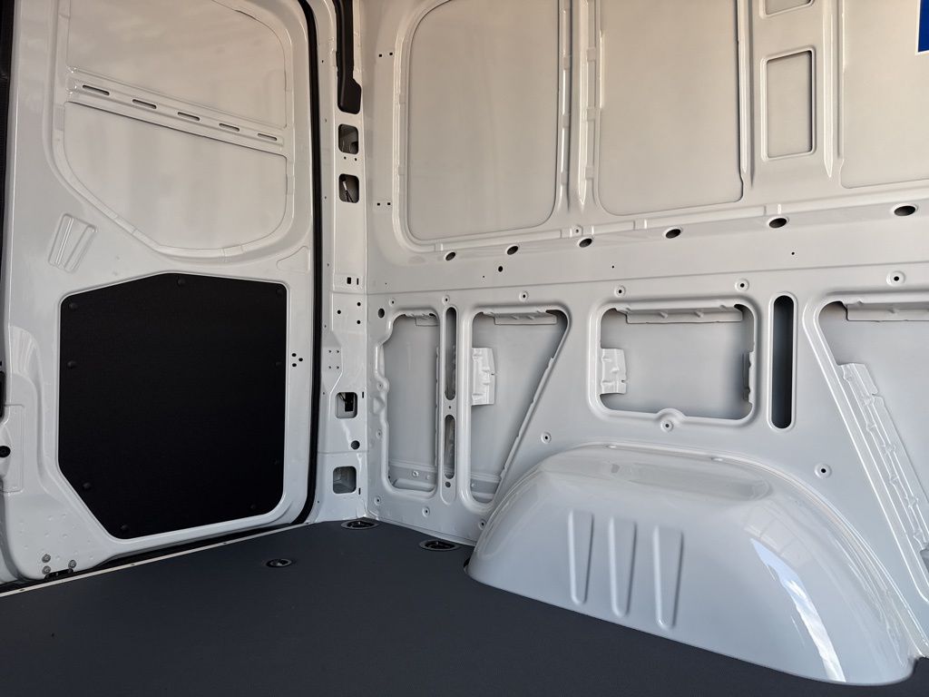 2025 Mercedes-Benz Sprinter Cargo Image 31 of 40