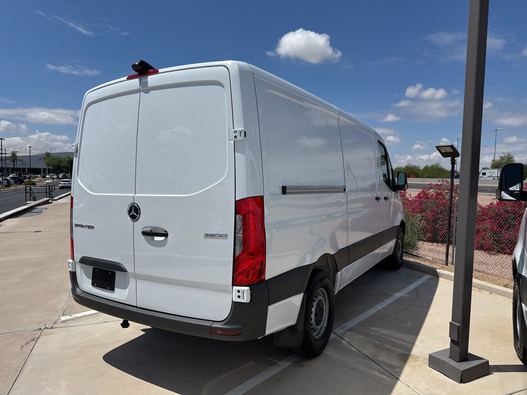 2025 Mercedes-Benz Sprinter Cargo Image 5 of 40