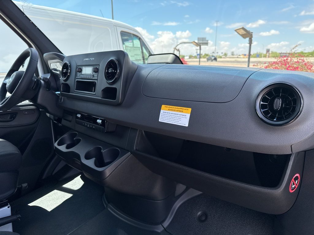 2025 Mercedes-Benz Sprinter Cargo Image 23 of 40