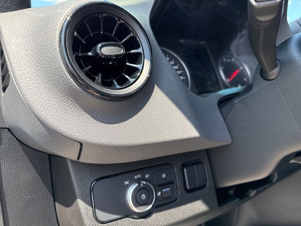 2025 Mercedes-Benz Sprinter Cargo Image 13 of 40