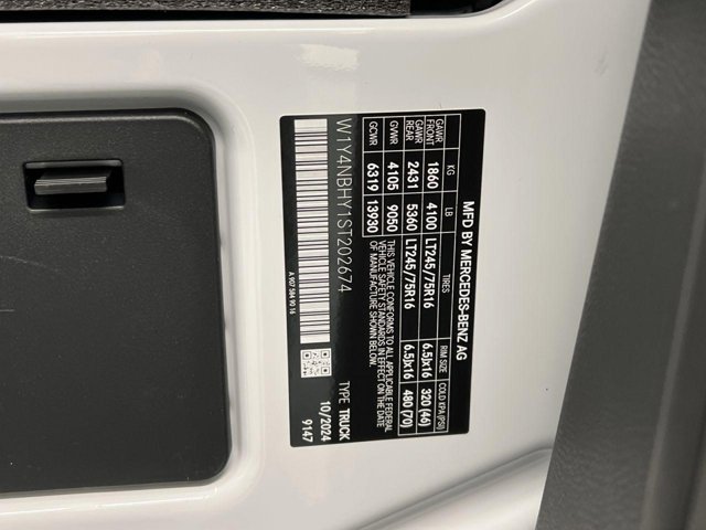 Vehicle image 33 of 33