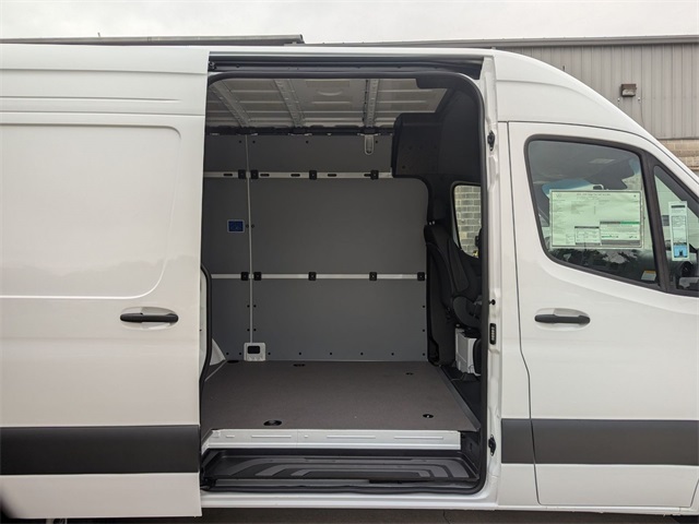 2025 Mercedes-Benz Sprinter Cargo Image 16 of 20