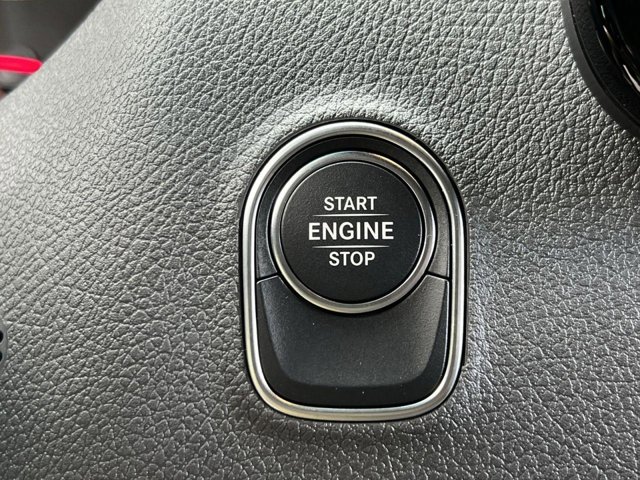 Vehicle image 29 of 33