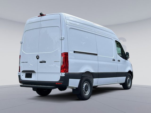 Vehicle image 4 of 33