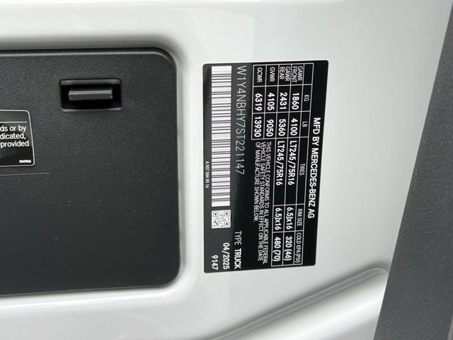 Vehicle image 33 of 33