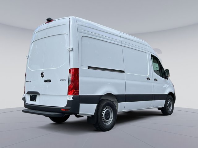 Vehicle image 4 of 33