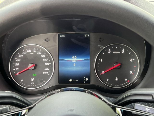 Vehicle image 12 of 33