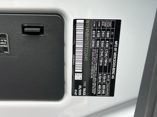 Vehicle image 33 of 33