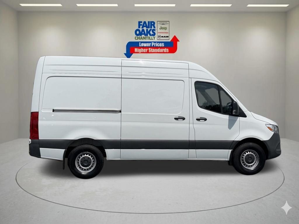 2025 Mercedes-Benz Sprinter Cargo Image 3 of 26
