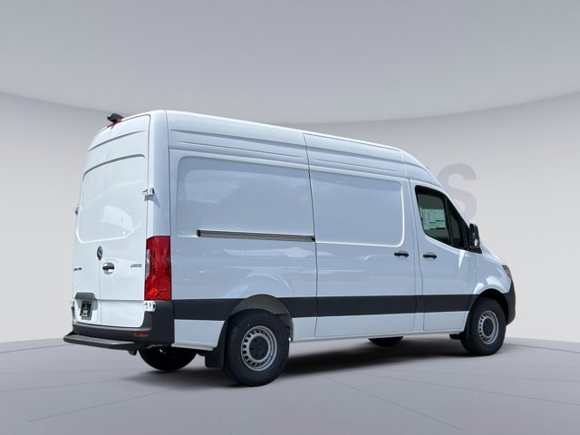 Vehicle image 4 of 31