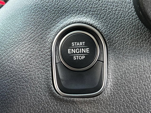 Vehicle image 20 of 31