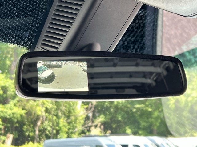 Vehicle image 28 of 31