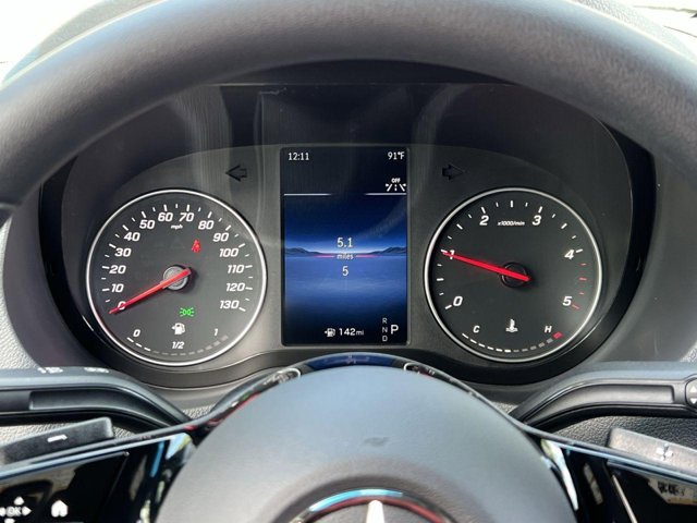 Vehicle image 16 of 31