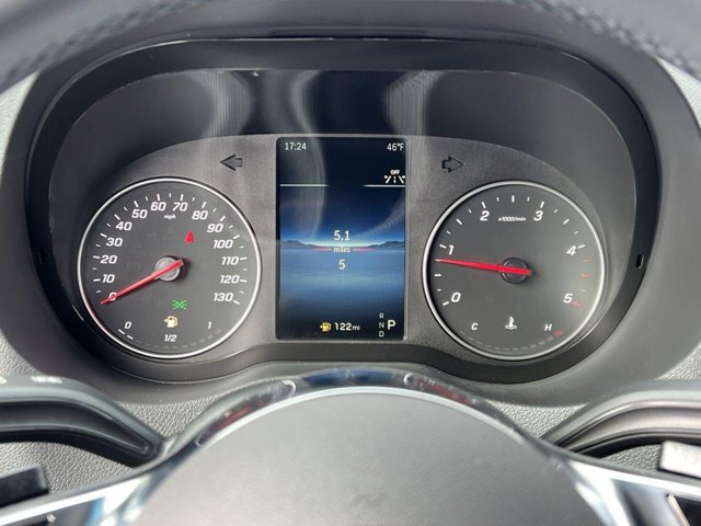 Vehicle image 12 of 33
