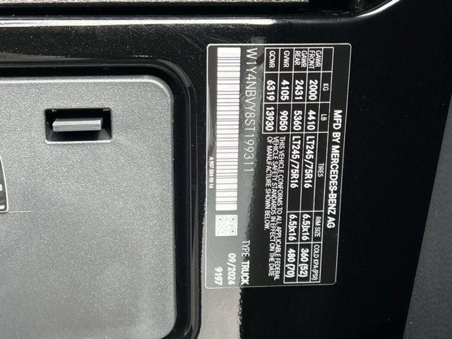 Vehicle image 33 of 33