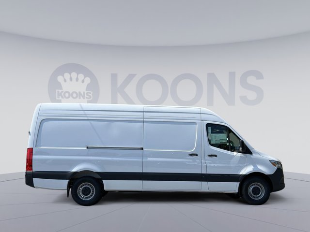 Vehicle image 3 of 33