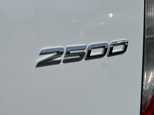 Vehicle image 31 of 32