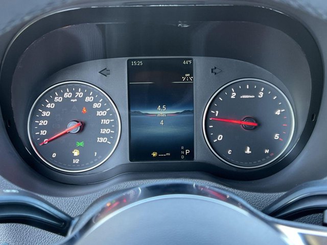 Vehicle image 12 of 32