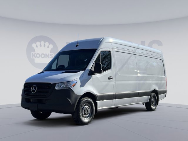 Vehicle image 1 of 32