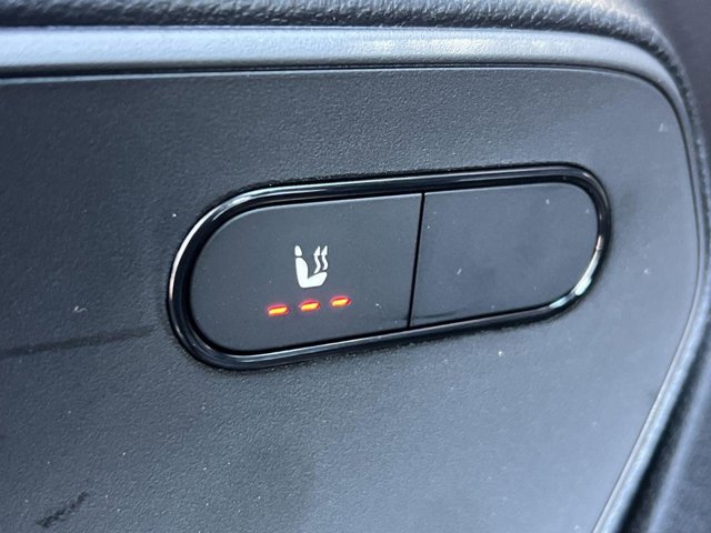 Vehicle image 31 of 32