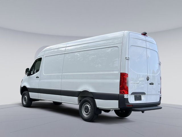 Vehicle image 5 of 33