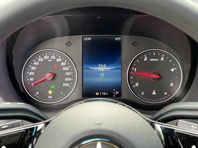 Vehicle image 12 of 33