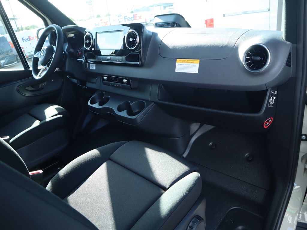 2025 Mercedes-Benz Sprinter Cargo Image 20 of 41