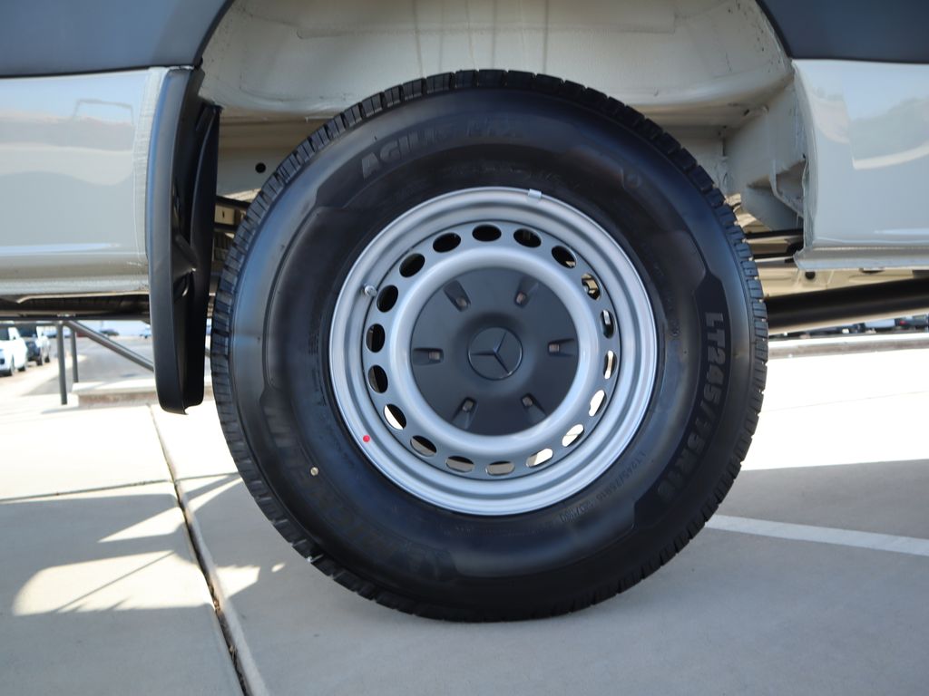 2025 Mercedes-Benz Sprinter Cargo Image 37 of 41