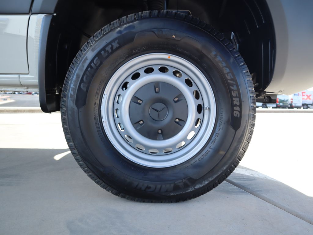 2025 Mercedes-Benz Sprinter Cargo Image 38 of 41