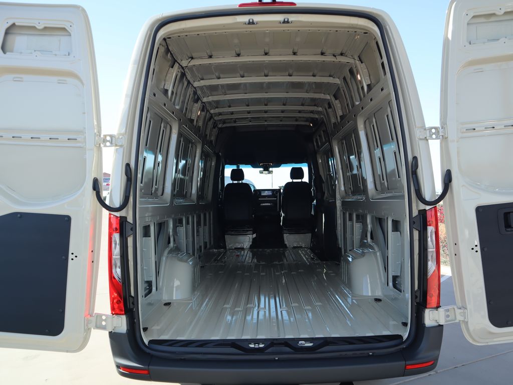 2025 Mercedes-Benz Sprinter Cargo Image 30 of 41