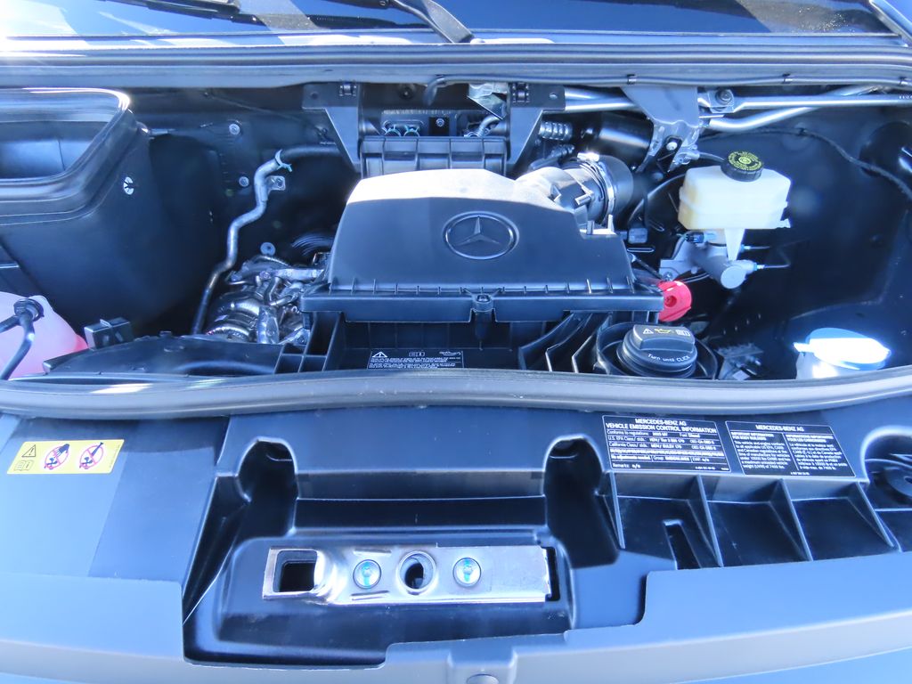 2025 Mercedes-Benz Sprinter Cargo Image 8 of 32