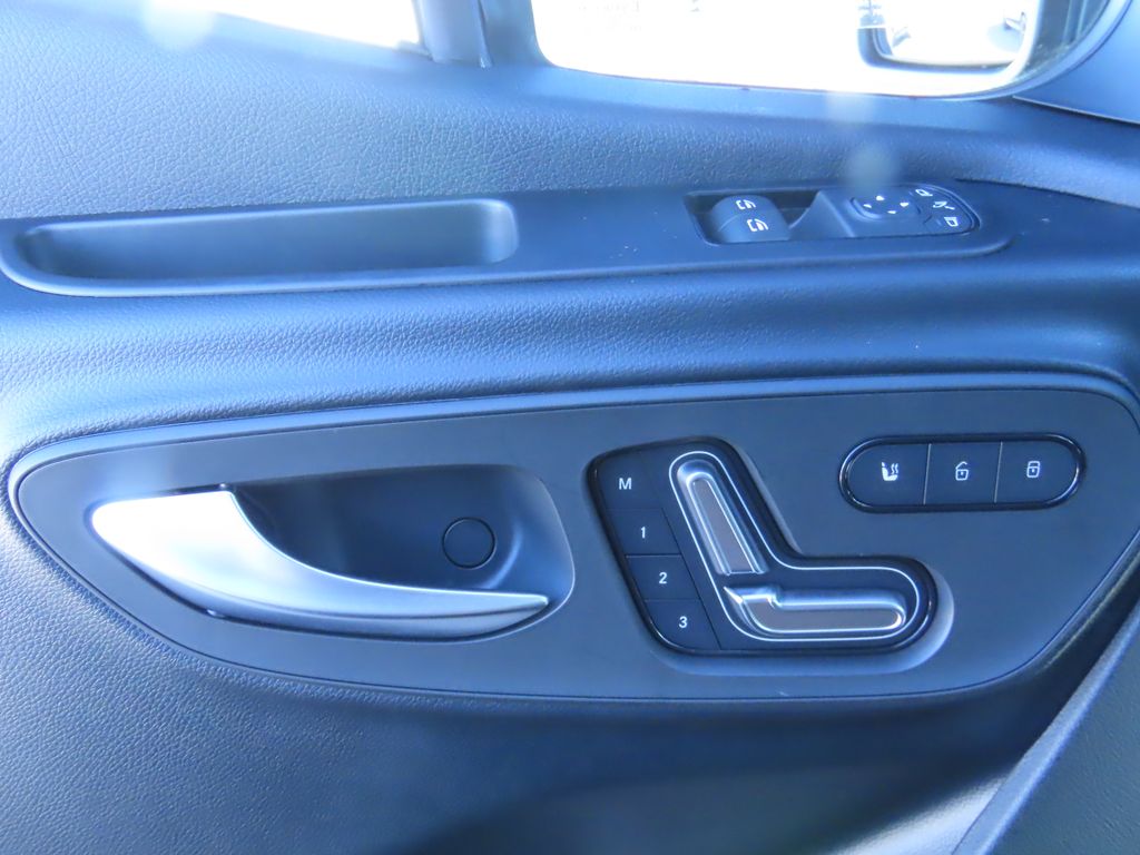 2025 Mercedes-Benz Sprinter Cargo Image 29 of 32