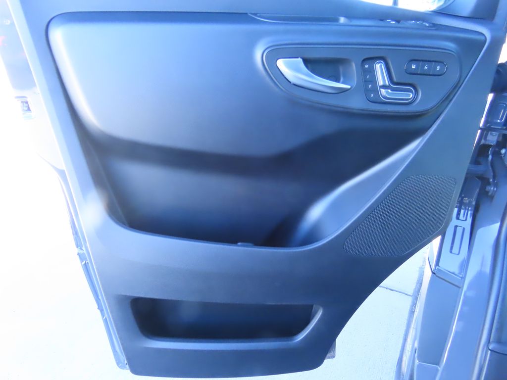 2025 Mercedes-Benz Sprinter Cargo Image 27 of 32