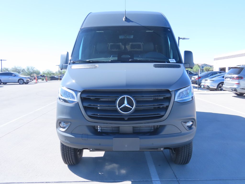 2025 Mercedes-Benz Sprinter Cargo Image 2 of 32