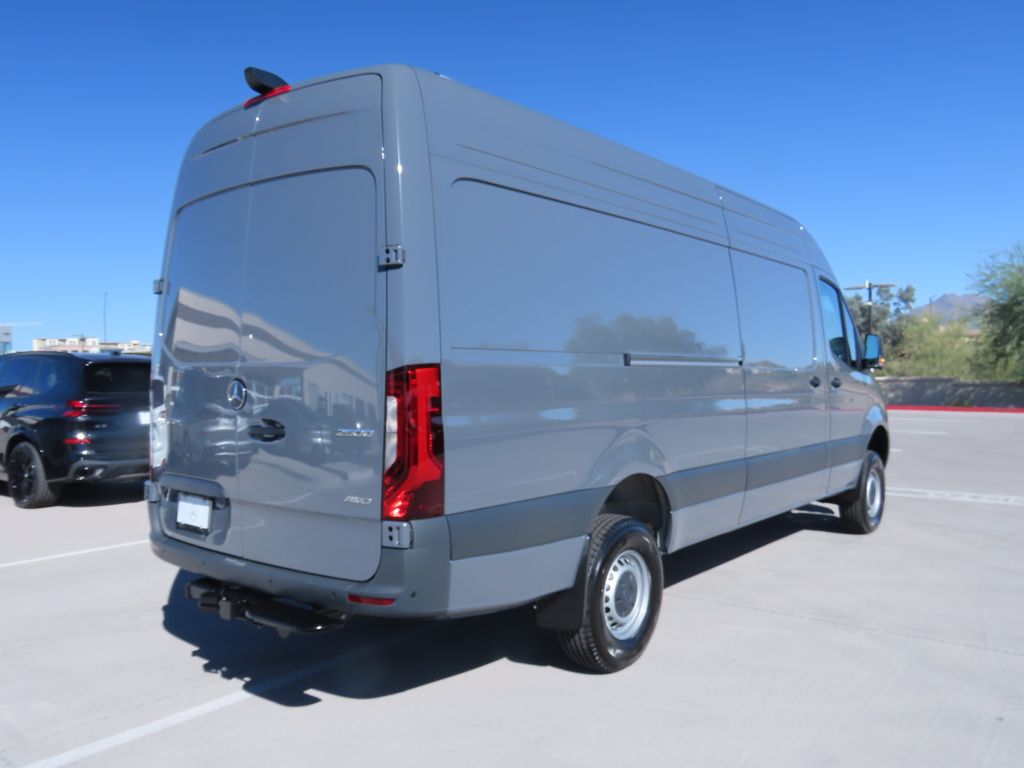 2025 Mercedes-Benz Sprinter Cargo Image 5 of 32