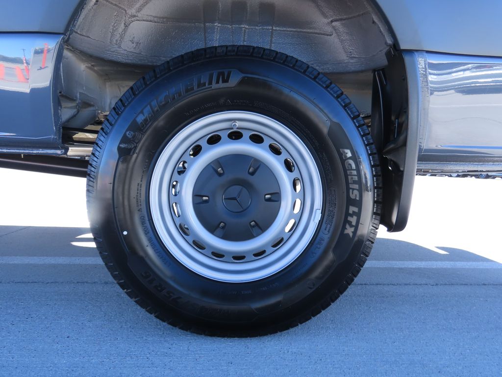 2025 Mercedes-Benz Sprinter Cargo Image 10 of 32