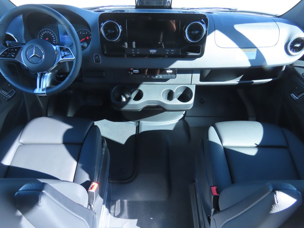 2025 Mercedes-Benz Sprinter Cargo Image 20 of 32