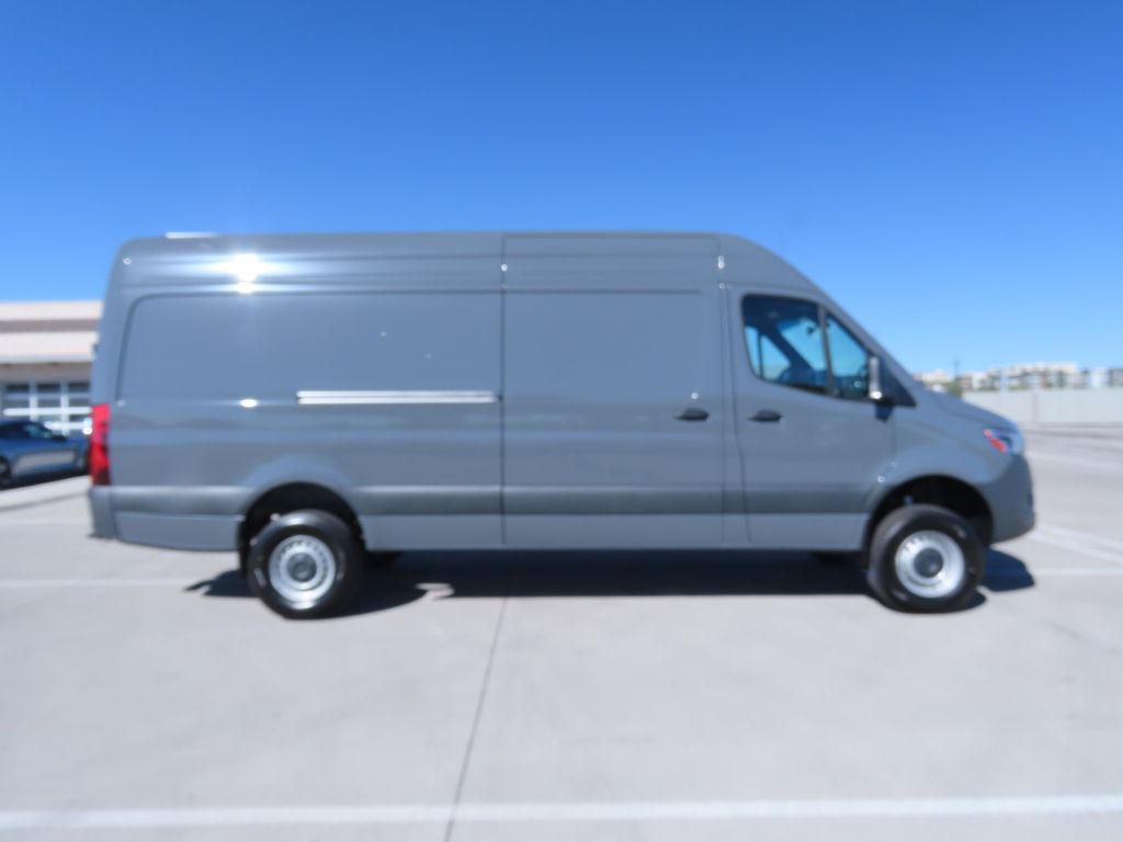 2025 Mercedes-Benz Sprinter Cargo Image 4 of 32