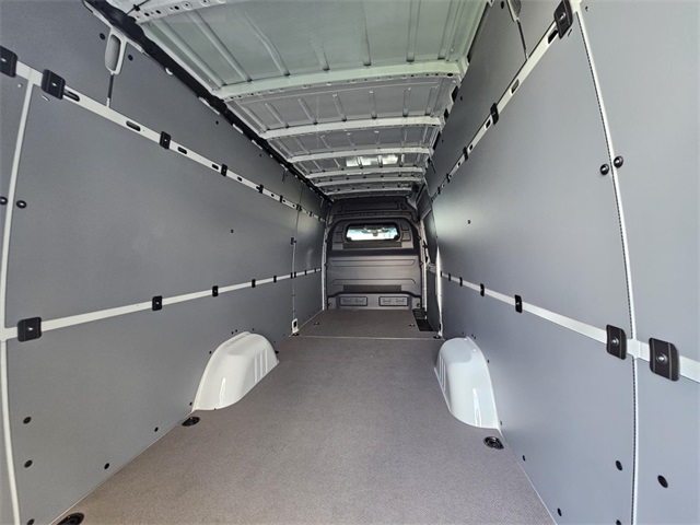Vehicle image 7 of 20