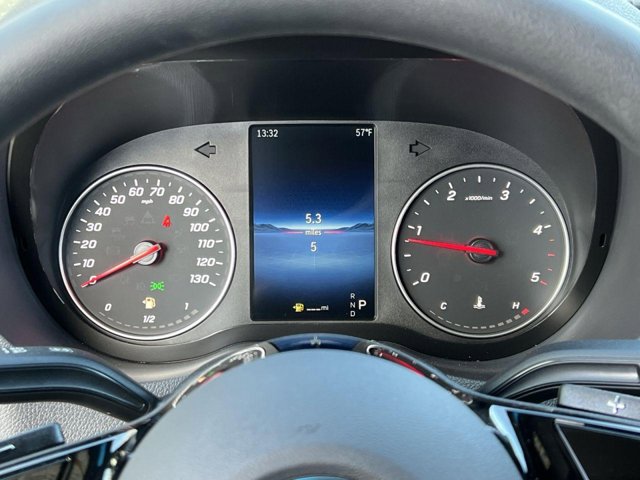 Vehicle image 12 of 32