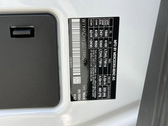 Vehicle image 32 of 32