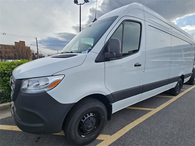 Vehicle image 1 of 19