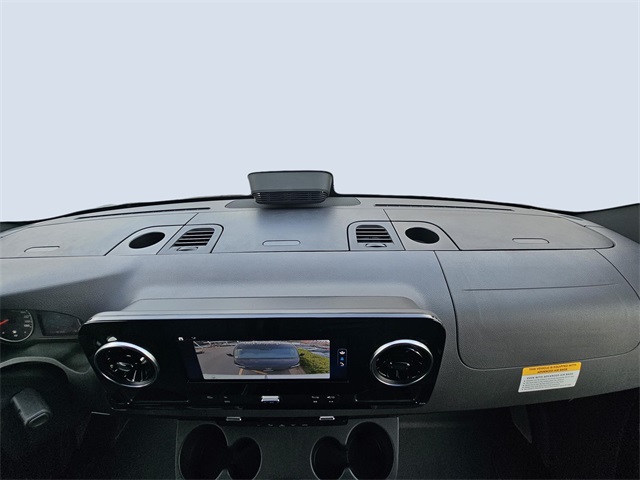 Vehicle image 9 of 19