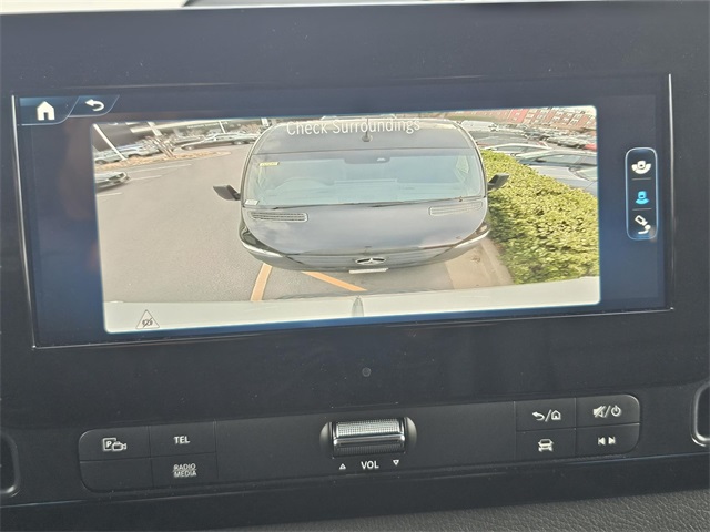 Vehicle image 12 of 19