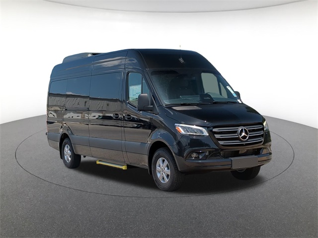 Vehicle image 3 of 17