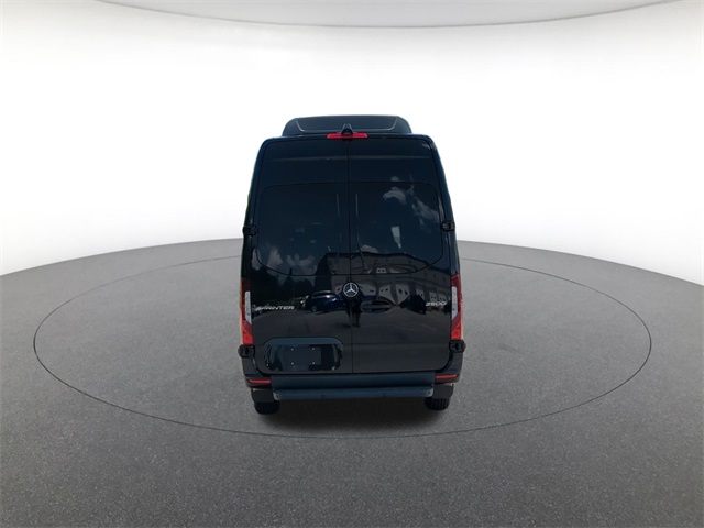 Vehicle image 6 of 17